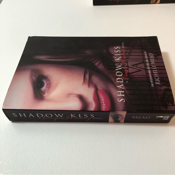 Richelle Mead Books Vampire Academy Shadow Kiss, Blood Promise & Bloodlines Lily - Picture 7 of 13